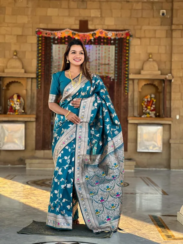 Catalog_Designer_Saree