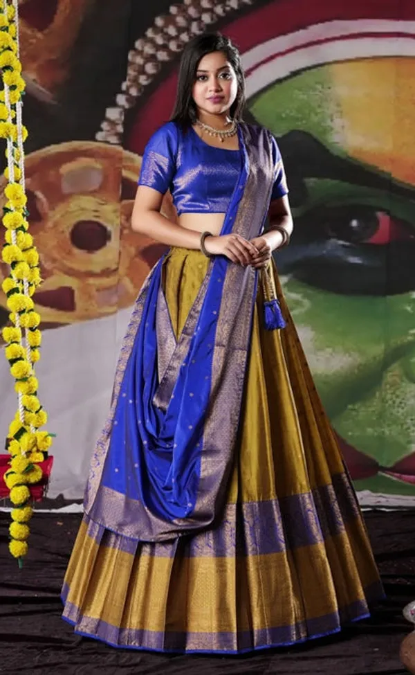 New_Semi_Stitiched_Banarasi_Lehenga_Choli