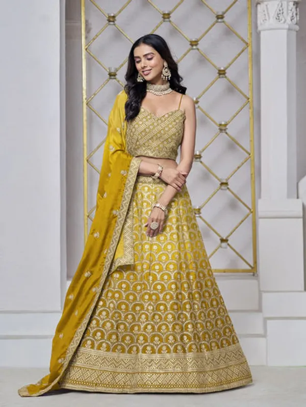 Latest_Semi_Stitched_Lehenga_Choli_With_Duppatta