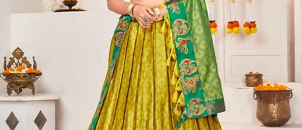 New_Semi_Stitiched_Banarasi_Lehenga_Choli