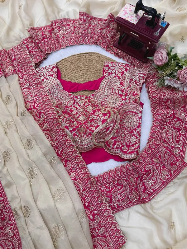 Cream_And_Magenta_Organza_Silk_Embroidered_Ethnic_Saree_For_Women