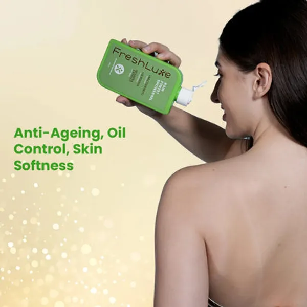 Freshluxe_Rain_Forest_Multani_Mitti_Glycerol_Oil_Control_Shower_Gel