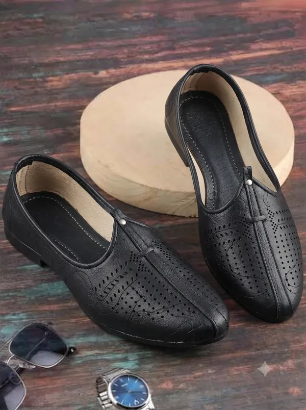 ARROW_Ethnic_shoe