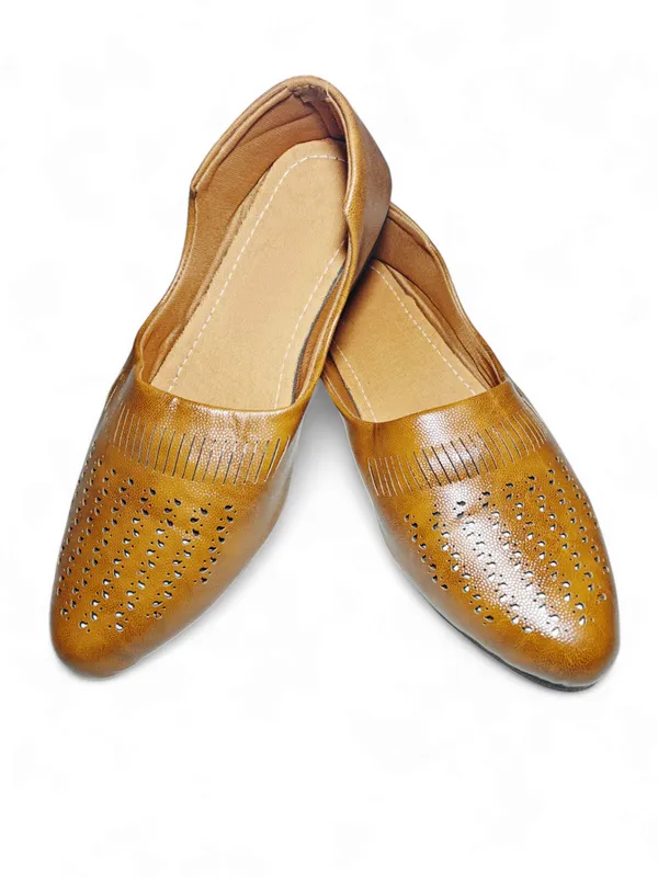 Y_Ethnic_shoe