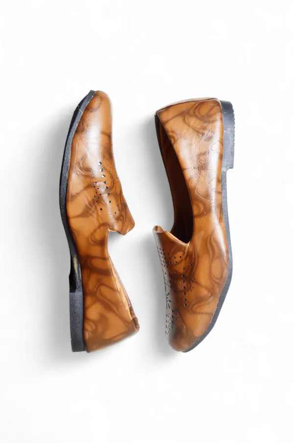 Z_Ethnic_shoe