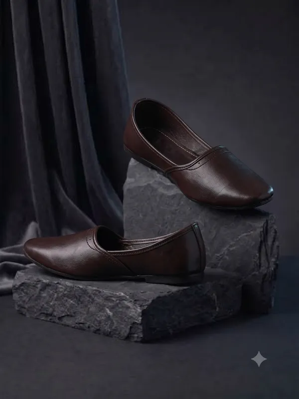 GOL_JALSA_Ethnic_shoe