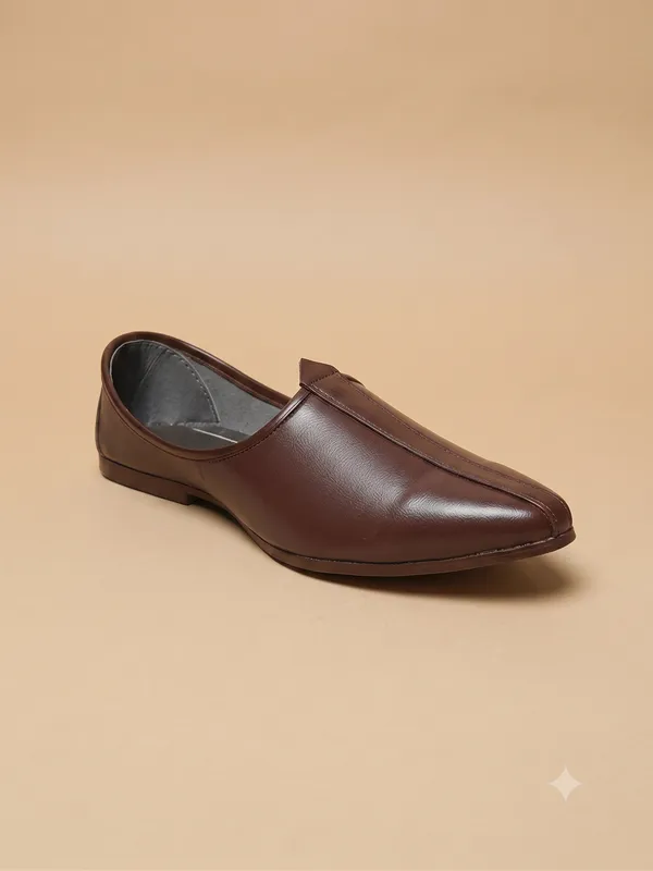 JALSA_Ethnic_shoe