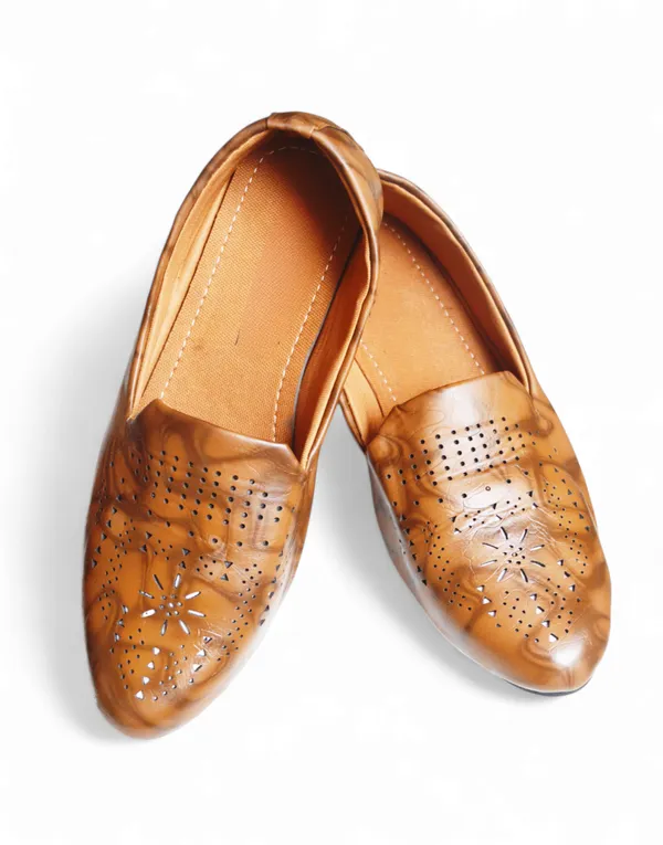 Z_Ethnic_shoe
