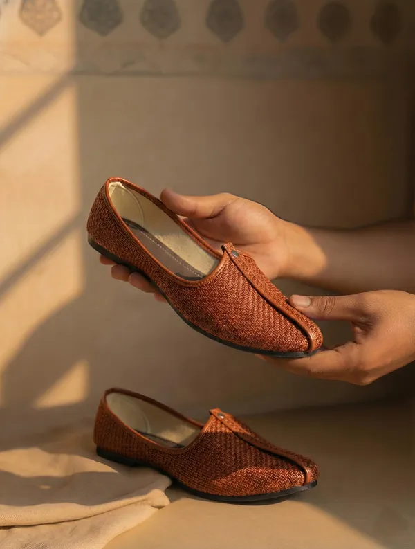 Vestra_Aura_ELITE_Mojaris_For_Men