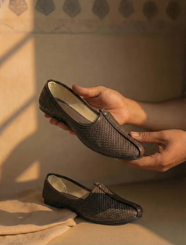 Vestra_Aura_ELITE_Mojaris_For_Men