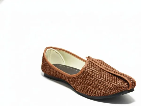 Vestra_Aura_Mojaris_For_Men
