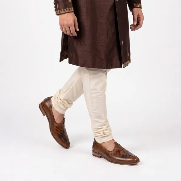 Vestra_Aura_Mojaris_For_Men