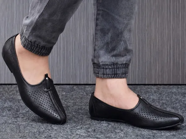 Vestra_Aura_Mojaris_For_Men