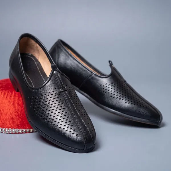 Vestra_Aura_Mojaris_For_Men