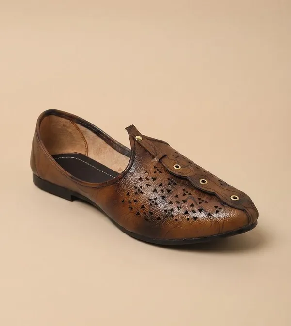 Vestra_Aura_Mojaris_For_Men