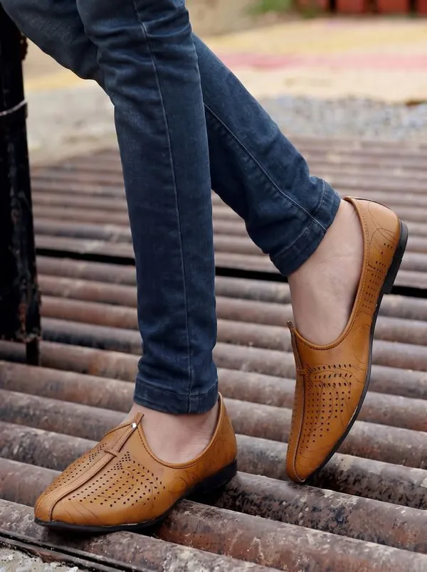 Vestra_Aura_ARROW_Mojaris_For_Men