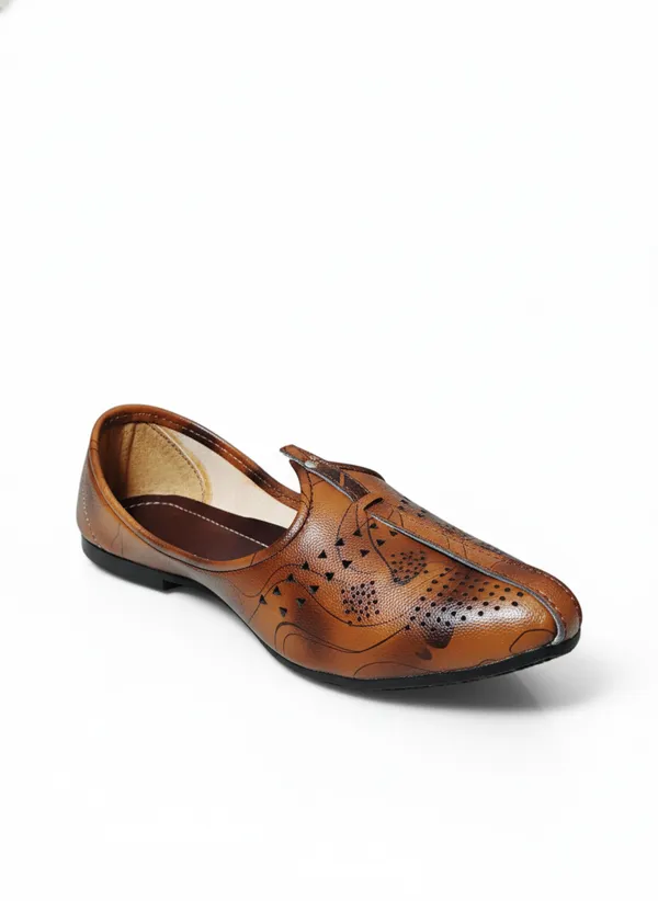 LUXE_Ethnic_shoe