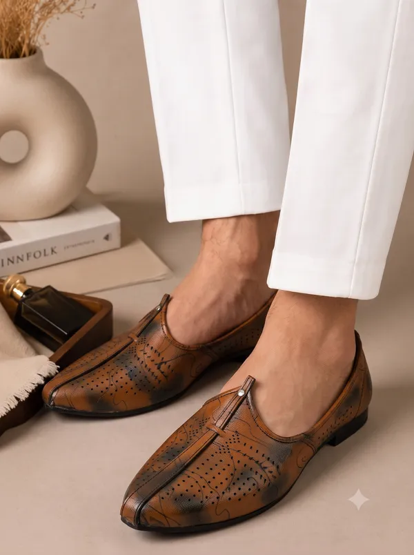 ARROW_Ethnic_shoe