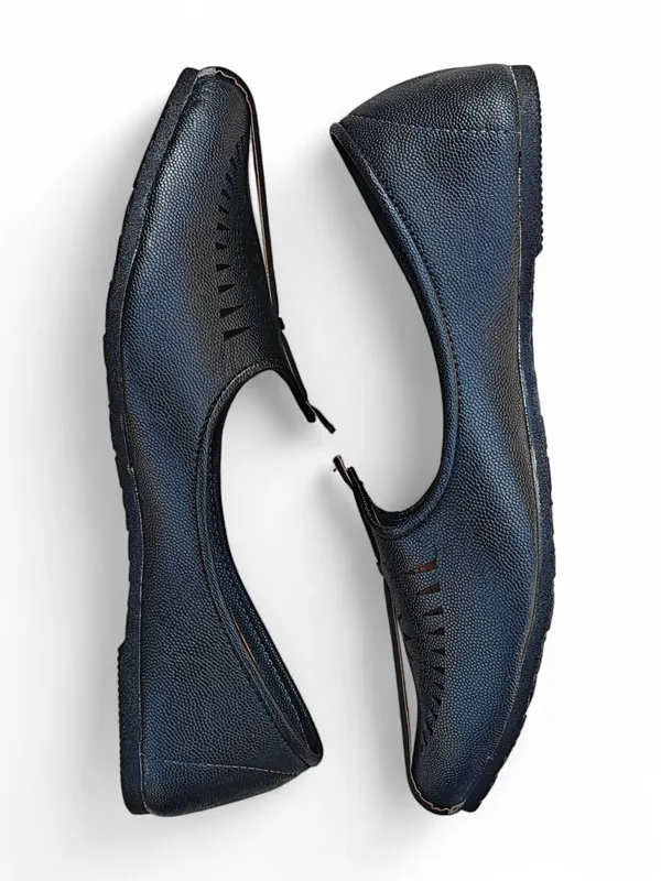 SOLEIL_Ethnic_shoe