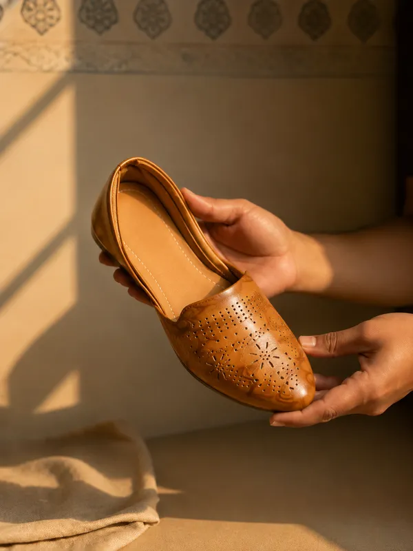 Z_Ethnic_Shoe