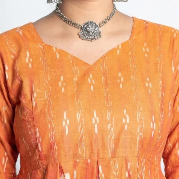 Women_S_Cotton_V_Neck_Kurti_With_3_4_Sleeves