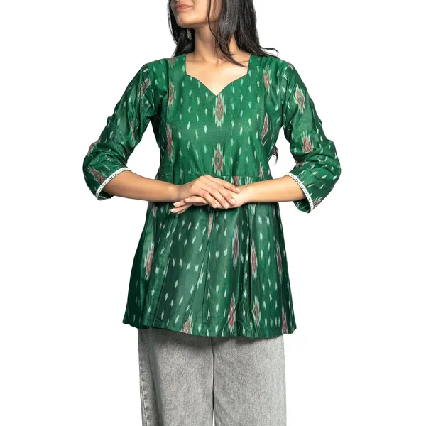 Women_S_Cotton_V_Neck_Kurti_With_3_4_Sleeves