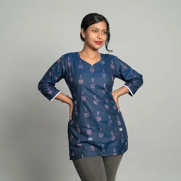 Blue_Adult_Short_Kurti_For_Women