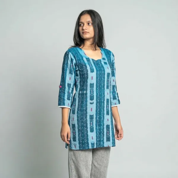 Blue_Adult_Short_Kurti_For_Women