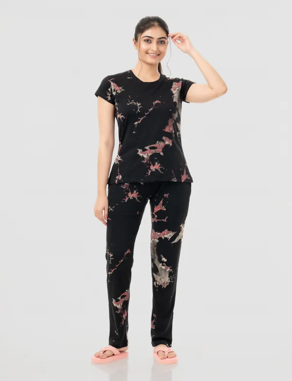 Black_Printed_Relaxed_Fit_Lounge_Set_for_Women