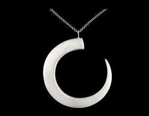Premium_Sukar_Dant_Moon_Shape_without_Pendant