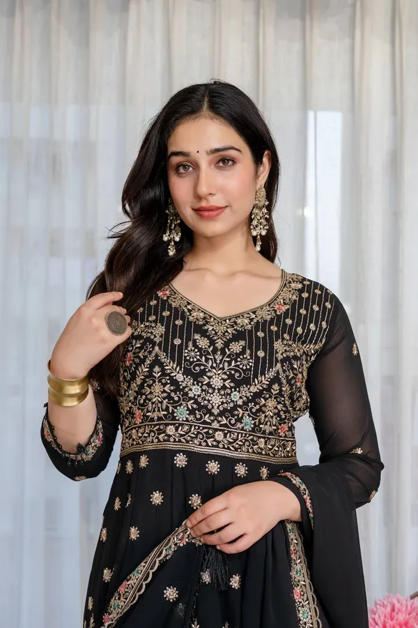Black_Georgette_Embroidered_Anarkali_Kurta_Set_For_Women
