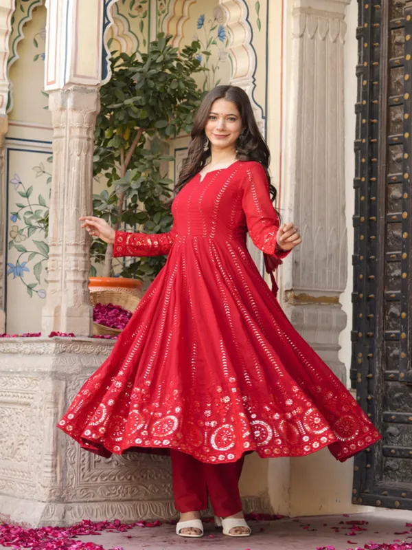 Red_Georgette_Embellished_Anarkali_Kurta_Set_For_Women