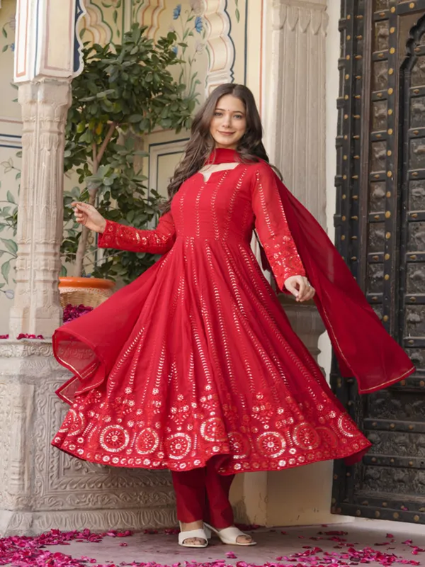 Red_Georgette_Embellished_Anarkali_Kurta_Set_For_Women