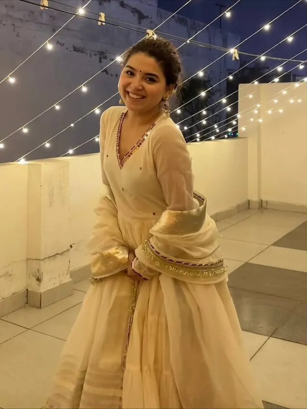 Cream_Georgette_Embellished_Anarkali_Suit_With_Dupatta_For_Women