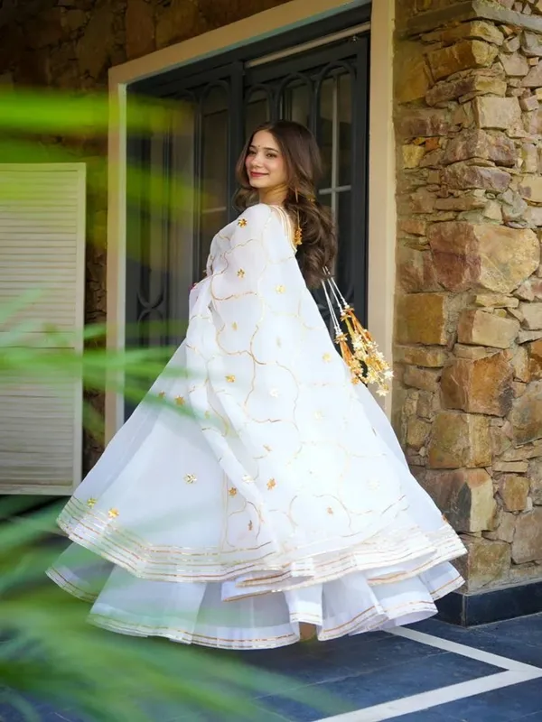 White_Georgette_Embellished_Anarkali_Suit_With_Bottom_Dupatta_For_Women