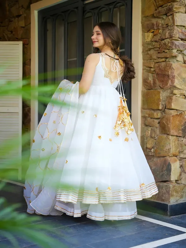 White_Georgette_Embellished_Anarkali_Suit_With_Bottom_Dupatta_For_Women