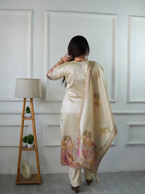 Cream_Georgette_Printed_Straight_Kurta_Set_For_Women