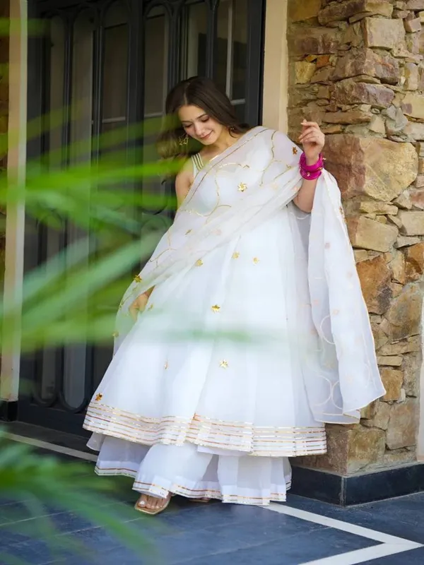 White_Georgette_Embellished_Anarkali_Suit_With_Bottom_Dupatta_For_Women