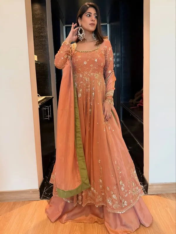 Peach_Georgette_Anarkali_Suit_Set_With_Dupatta_For_Women