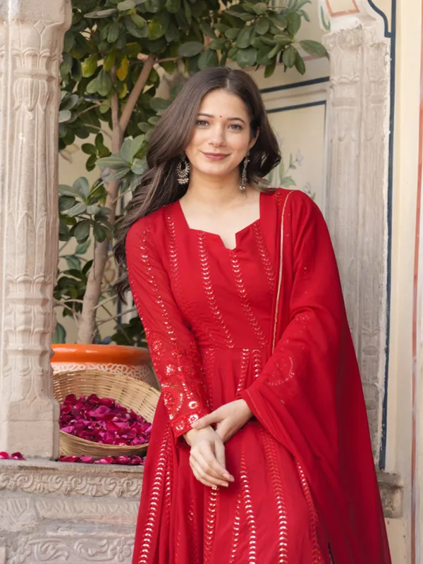 Red_Georgette_Embellished_Anarkali_Kurta_Set_For_Women