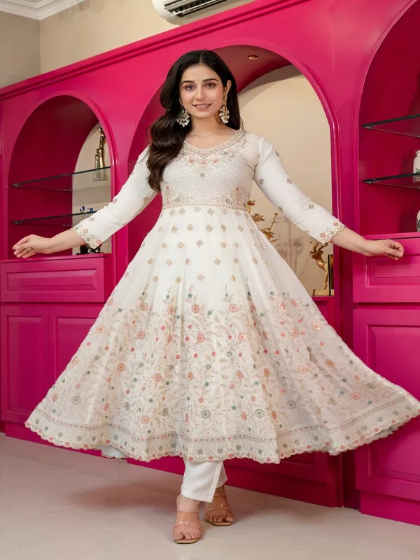 Ivory_Georgette_Embroidered_Anarkali_Kurta_Set_For_Women