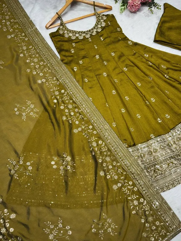 Olive_Georgette_Embroidered_Anarkali_Kurta_Set_For_Women