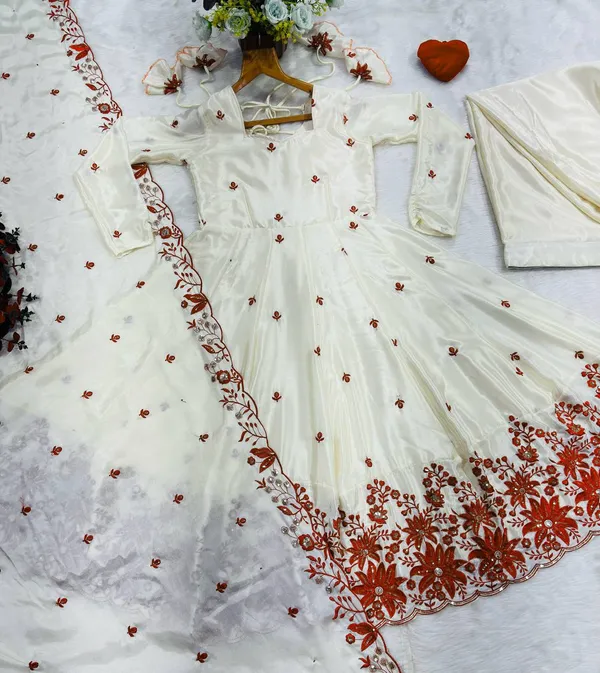 Cream_Georgette_Embroidered_Anarkali_Dress_Set_For_Women