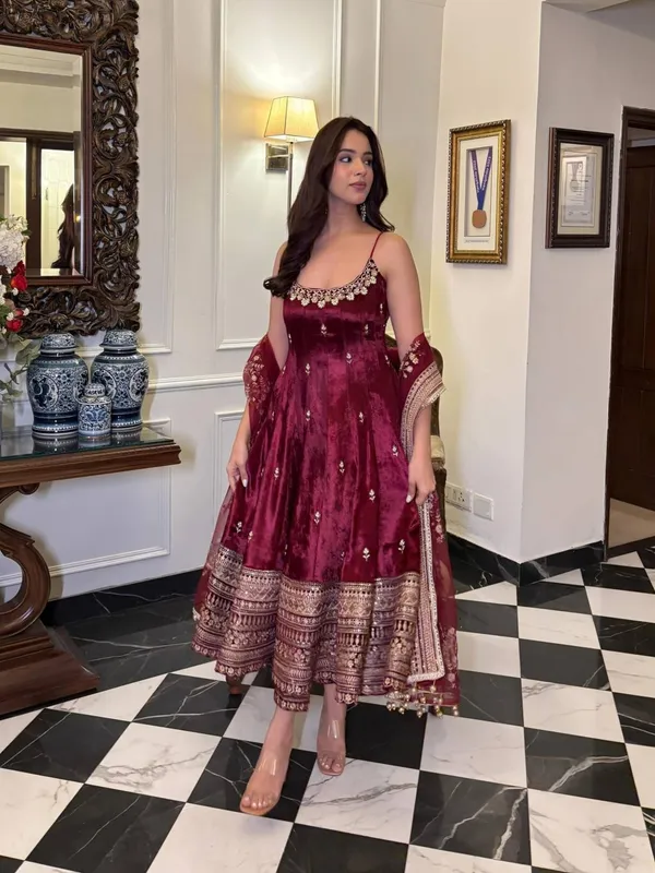Maroon_Georgette_Embroidered_Anarkali_Suit_Set_For_Women