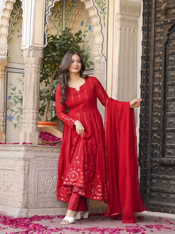 Red_Georgette_Embellished_Anarkali_Kurta_Set_For_Women