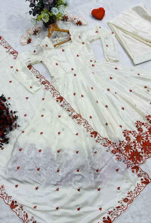 Cream_Georgette_Embroidered_Anarkali_Dress_Set_For_Women