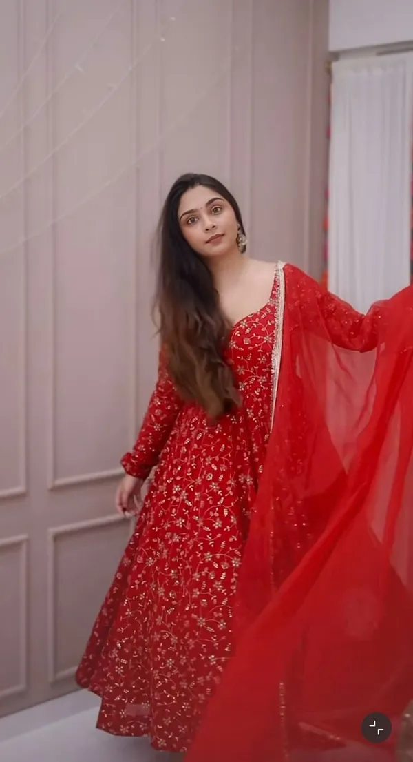 Red_Georgette_Embroidered_Anarkali_Suit_Set_For_Women