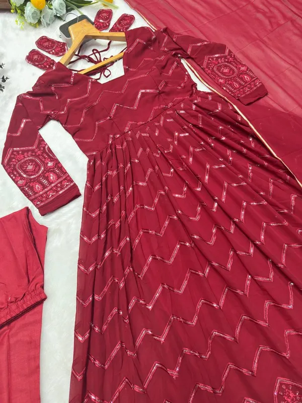 Red_Georgette_Embellished_Anarkali_Kurta_With_Dupatta_For_Women