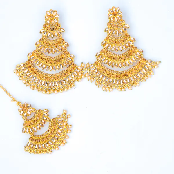 Gold_Tone_Floral_Layered_Earrings_And_Maang_Tikka_Set_For_Women