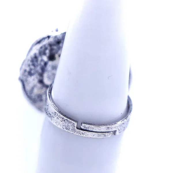 Black_Silver_Brass_Iridescent_Stone_Statement_Ring_For_Women
